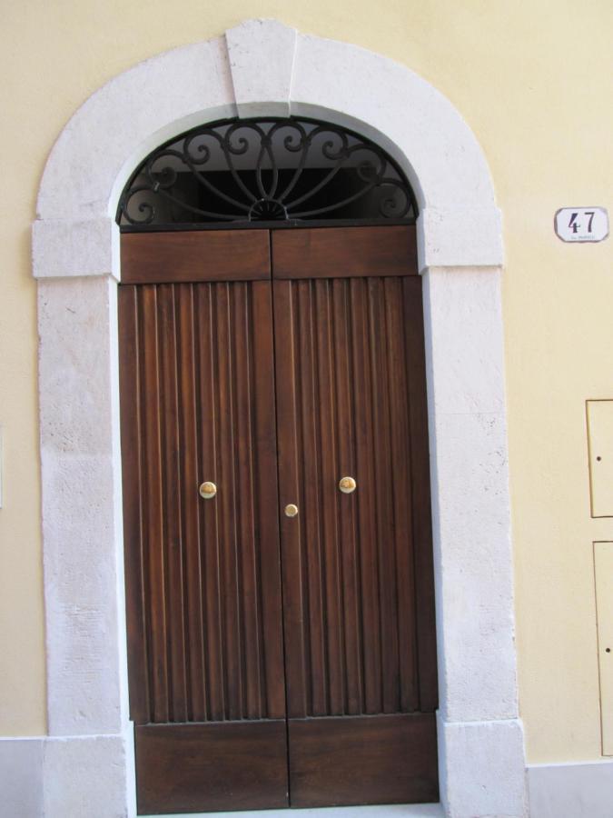 B&B Regina Margherita LʼAquila Buitenkant foto