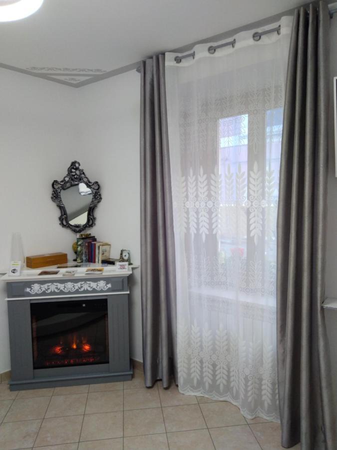 B&B Regina Margherita LʼAquila Buitenkant foto