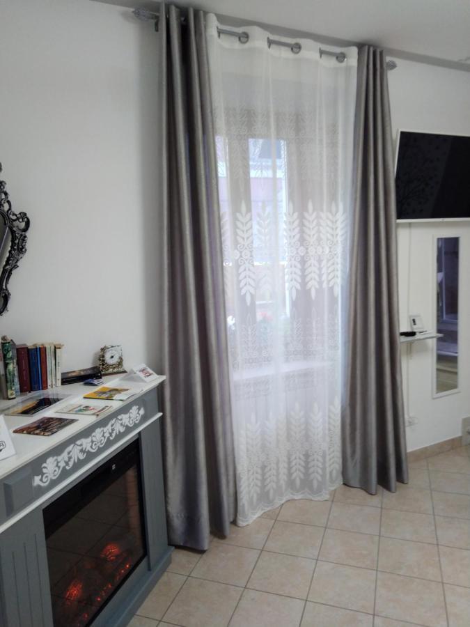 B&B Regina Margherita LʼAquila Buitenkant foto