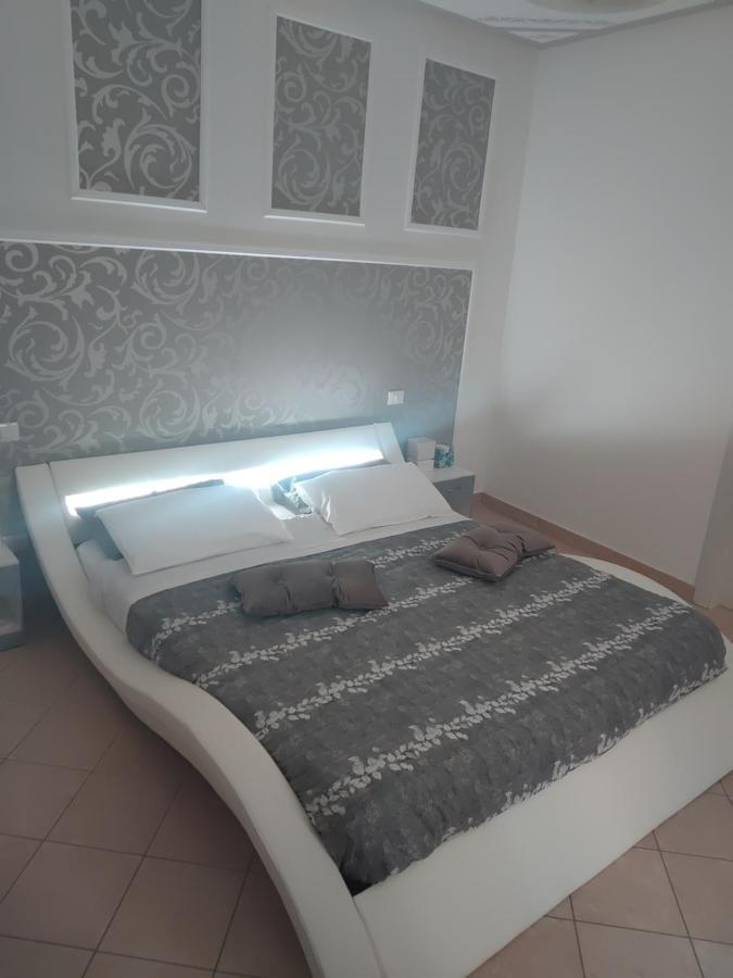 B&B Regina Margherita LʼAquila Buitenkant foto