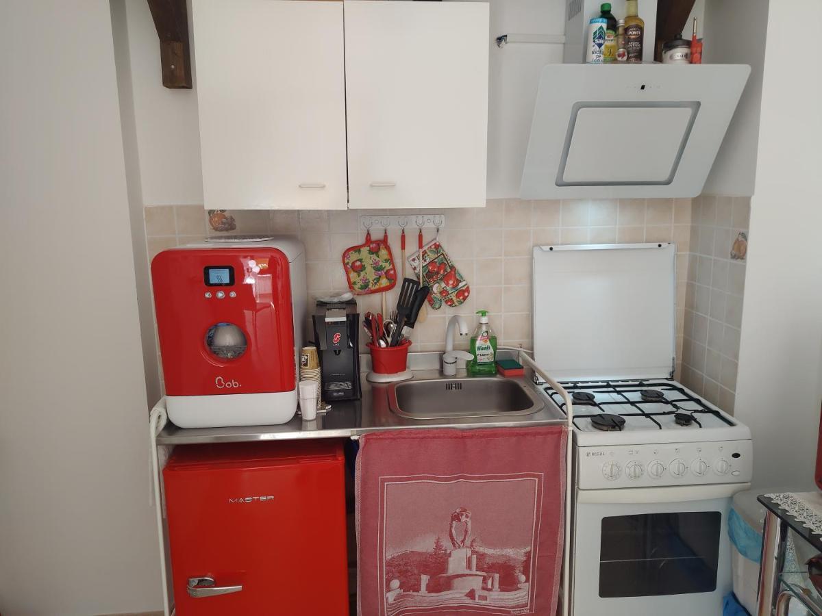 B&B Regina Margherita LʼAquila Buitenkant foto