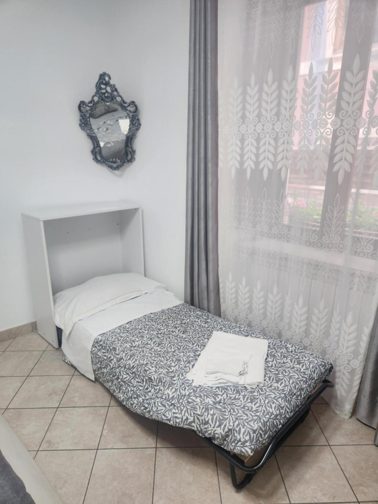 B&B Regina Margherita LʼAquila Buitenkant foto
